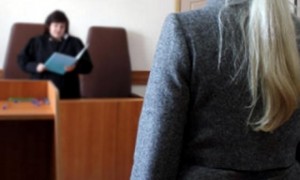 Новости: В Татарске горожанка, пытавшаяся помочь знакомому на суде, сама пойдёт под суд  