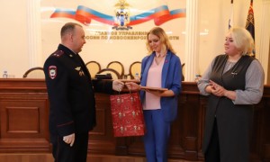 Школьница из Татарска стала победителем областного конкурса «Участковый глазами детей»