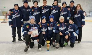 Татарские юниоры выиграли хоккейный турнир в Куйбышеве