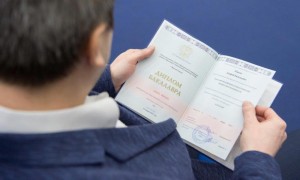 В Татарске будут судить мужчину, который пришел устраиваться в отдел МВД с поддельным дипломом